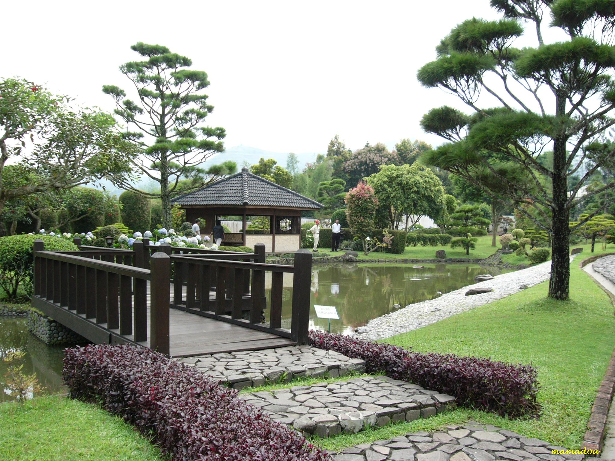 Taman Bunga Nusantara Baroedax MANDALA
